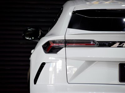 2019 Lamborghini URUS 照片 44