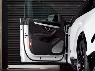 2019 Lamborghini URUS 照片 70