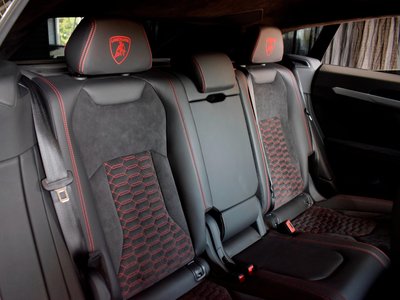 2019 Lamborghini URUS 照片 67