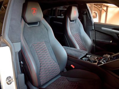 2019 Lamborghini URUS 照片 64