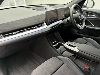 2025 BMW X2 thumbnail 23