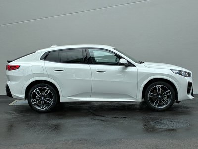 2025 BMW X2 photo 7
