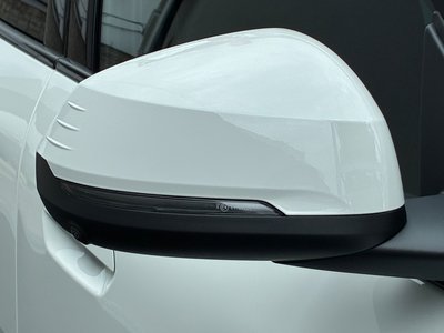 2025 BMW X2 photo 12