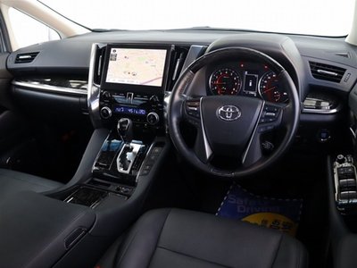 صورة 49 لـ 2022 Toyota ALPHARD