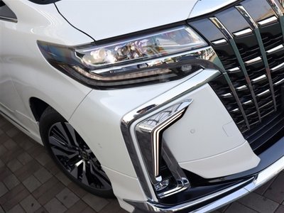صورة 37 لـ 2022 Toyota ALPHARD