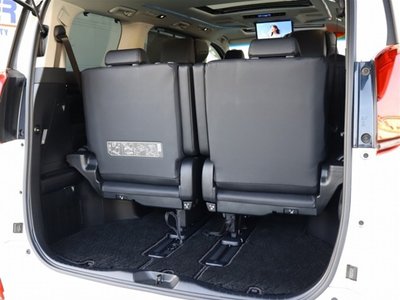 صورة 31 لـ 2022 Toyota ALPHARD