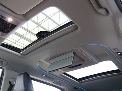 صورة 80 لـ 2022 Toyota ALPHARD
