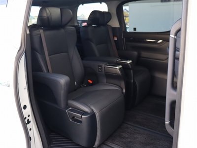 صورة 24 لـ 2022 Toyota ALPHARD