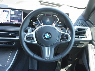 صورة 9 لـ 2026 BMW X5