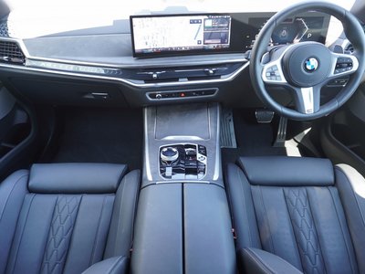 صورة 8 لـ 2026 BMW X5
