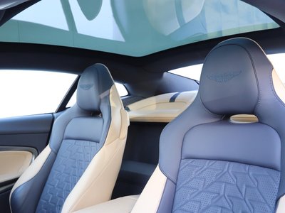 2025 Aston Martin VANQUISH 缩略图 40