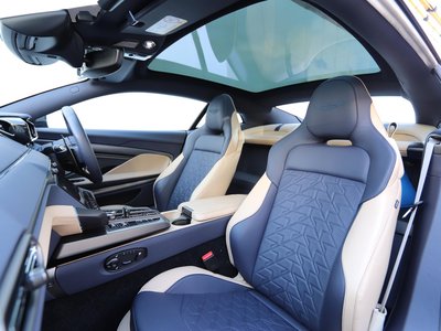 2025 Aston Martin VANQUISH 缩略图 42