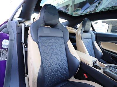2025 Aston Martin VANQUISH 缩略图 28