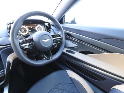 2025 Aston Martin VANQUISH 缩略图 22