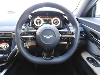 2025 Aston Martin VANQUISH 缩略图 23