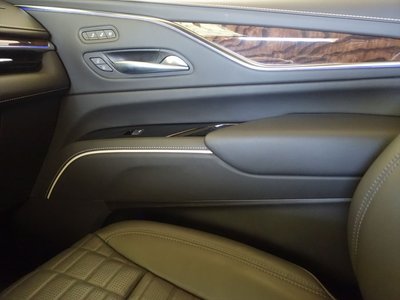 2022 Cadillac ESCALADE — миниатюра 15