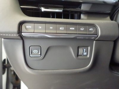 2022 Cadillac ESCALADE — миниатюра 23