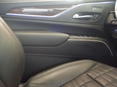 2022 Cadillac ESCALADE — миниатюра 14