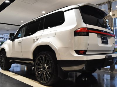 صورة مصغرة 4 لـ 2025 Lexus GX