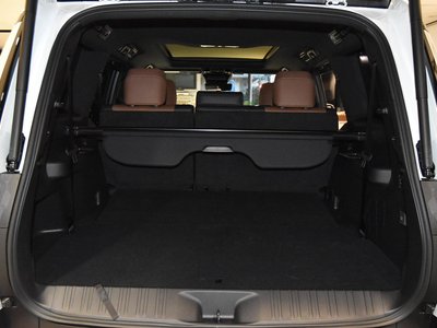 صورة مصغرة 35 لـ 2025 Lexus GX