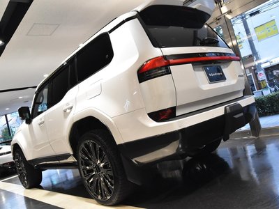 صورة مصغرة 3 لـ 2025 Lexus GX