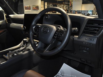 صورة مصغرة 32 لـ 2025 Lexus GX