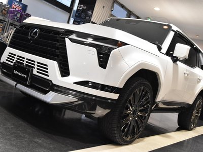 صورة مصغرة 2 لـ 2025 Lexus GX