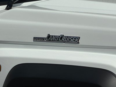 2025 Toyota LAND CRUISER 70 thumbnail 20