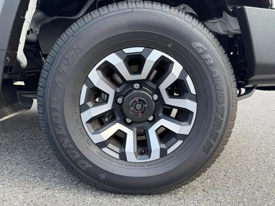2025 Toyota LAND CRUISER 70 thumbnail 31