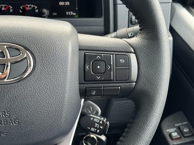 2025 Toyota LAND CRUISER 70 thumbnail 39