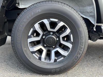 2025 Toyota LAND CRUISER 70 thumbnail 32