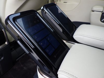 2023 Toyota ALPHARD — фото 19