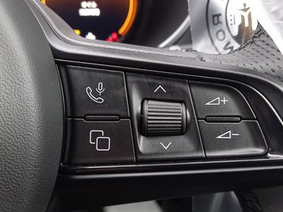 صورة 9 لـ 2025 ALFA Romeo STELVIO
