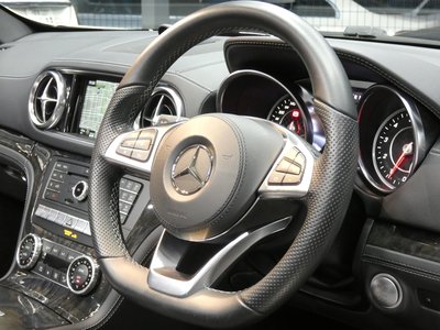 2016 Mercedes-BENZ SL thumbnail 30