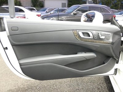 2016 Mercedes-BENZ SL thumbnail 26