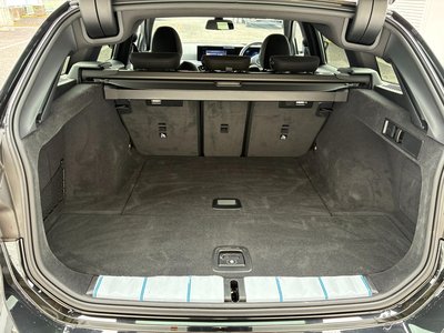 2025 BMW 3 SERIES TOURING photo 9