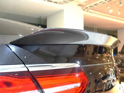 صورة 11 لـ 2018 Mercedes-BENZ GLC AMG