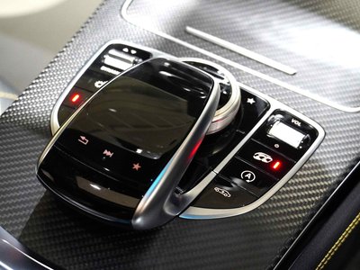 صورة 40 لـ 2018 Mercedes-BENZ GLC AMG