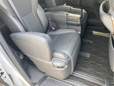 صورة 38 لـ 2023 Toyota ALPHARD