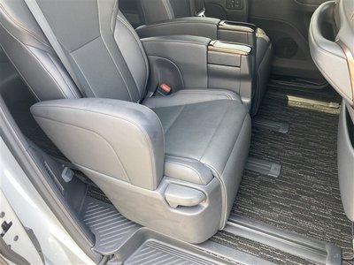 صورة 39 لـ 2023 Toyota ALPHARD