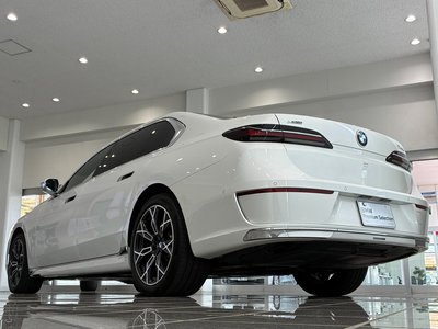 2024 BMW 7 SERIES photo 7