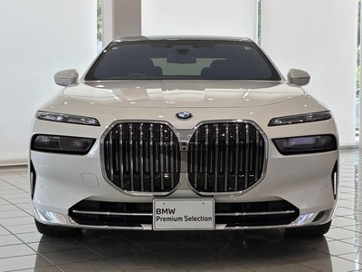 2024 BMW 7 SERIES photo 2