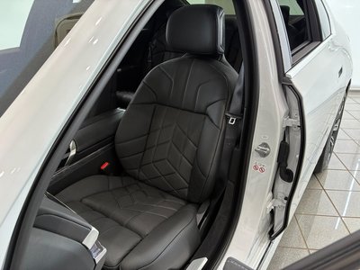 2024 BMW 7 SERIES photo 14