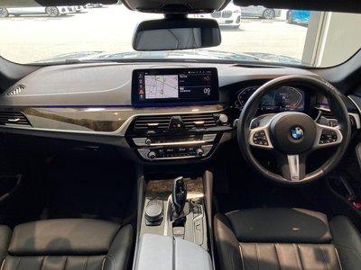 2024 BMW 5 SERIES TOURING 照片 32
