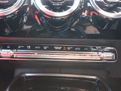 صورة مصغرة 39 لـ 2023 Mercedes-BENZ A-CLASS AMG