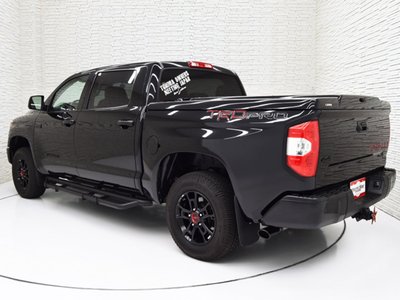 2018 Toyota TUNDRA photo 2