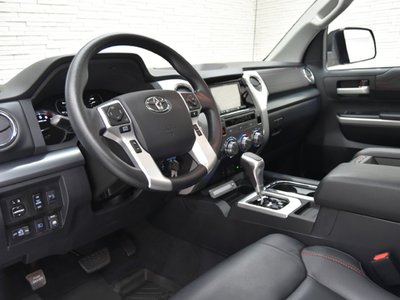 2018 Toyota TUNDRA photo 11