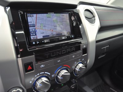 2018 Toyota TUNDRA photo 14