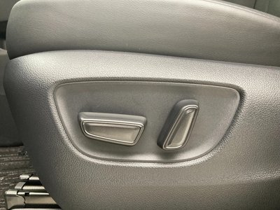 صورة 42 لـ 2025 Toyota ALPHARD