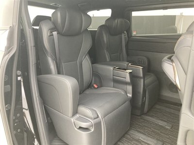 صورة 43 لـ 2025 Toyota ALPHARD